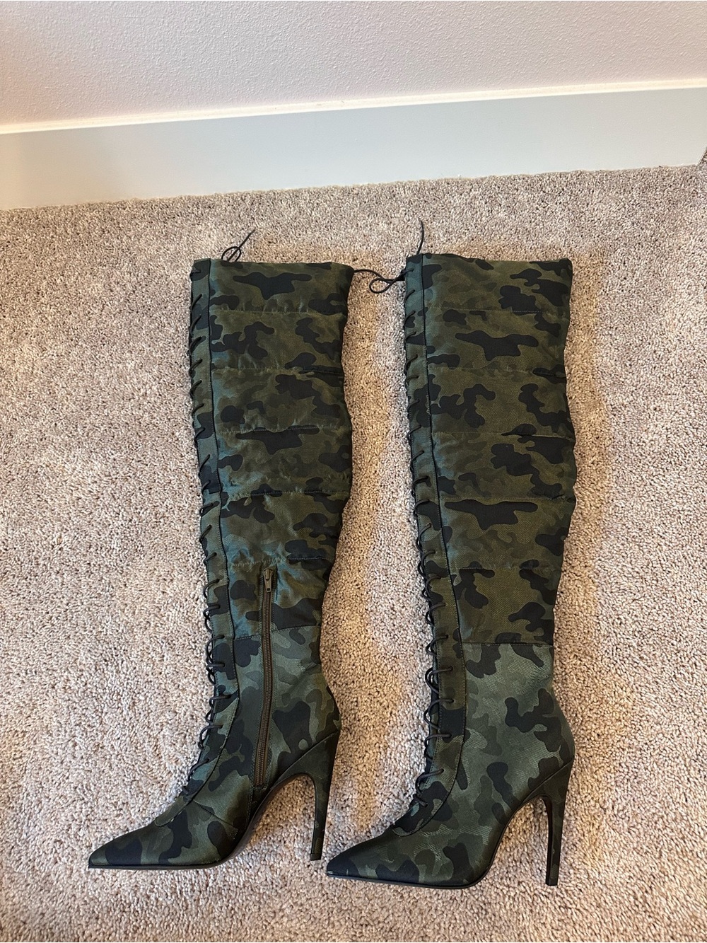 ASOS DESIGN x LaQUAN SMITH - CAMOUFLAGE OVER THE KNEE BOOT.